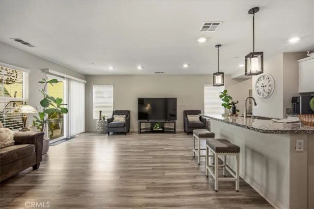 433 Willow, Perris, CA 92570