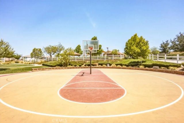 433 Willow, Perris, CA 92570