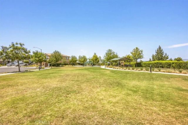 433 Willow, Perris, CA 92570