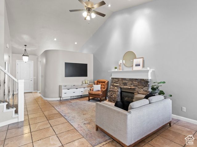 456 W ASPEN GATE LN, South Jordan, UT 84095