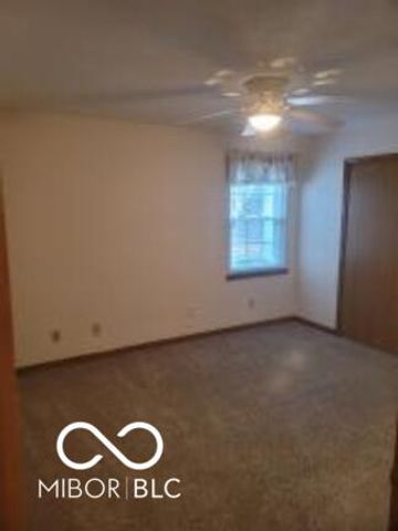 6376 Village Oak Court, Indianapolis, IN 46236