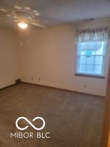 6376 Village Oak Court, Indianapolis, IN 46236