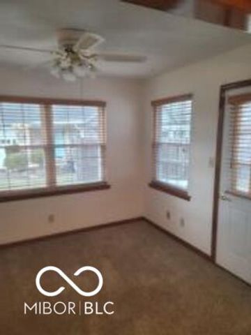 6376 Village Oak Court, Indianapolis, IN 46236