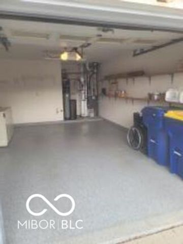 6376 Village Oak Court, Indianapolis, IN 46236