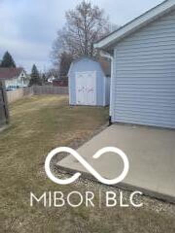 6376 Village Oak Court, Indianapolis, IN 46236