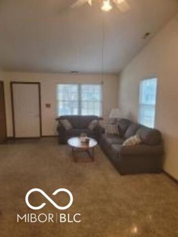 6376 Village Oak Court, Indianapolis, IN 46236