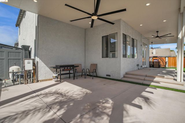 2331 Newport Pl South, Discovery Bay, CA 94505