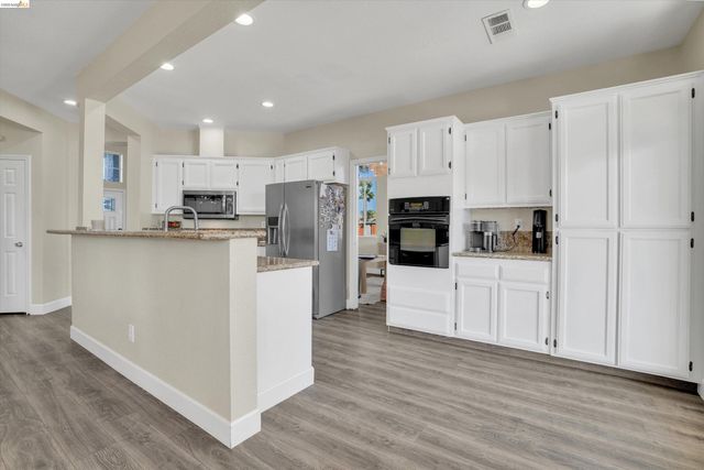2331 Newport Pl South, Discovery Bay, CA 94505
