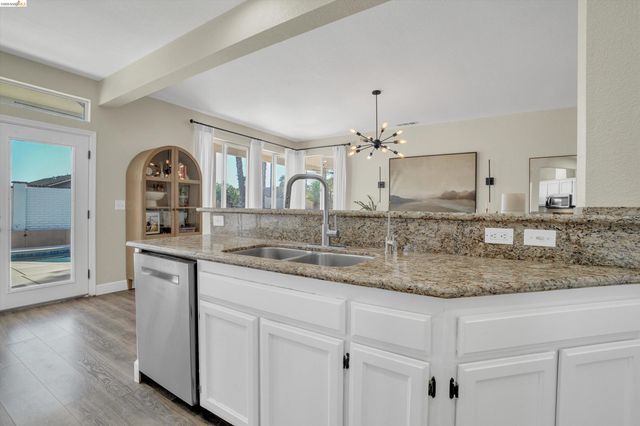 2331 Newport Pl South, Discovery Bay, CA 94505