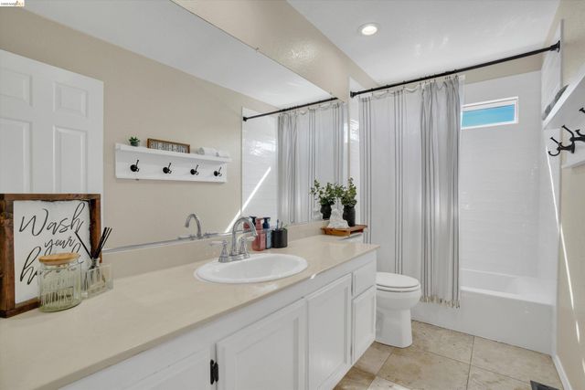 2331 Newport Pl South, Discovery Bay, CA 94505