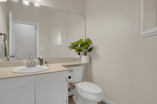 2331 Newport Pl South, Discovery Bay, CA 94505