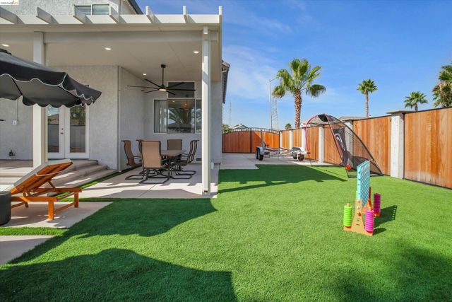 2331 Newport Pl South, Discovery Bay, CA 94505