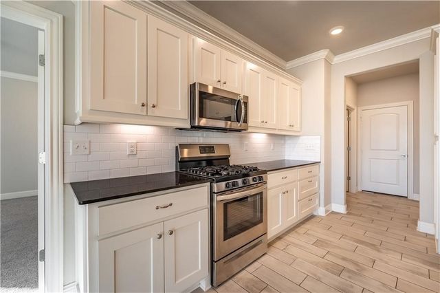 511 Piper Lane, Centerton, AR 72719