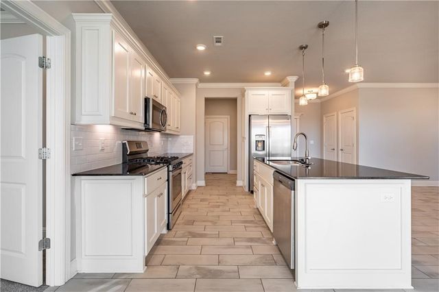 511 Piper Lane, Centerton, AR 72719