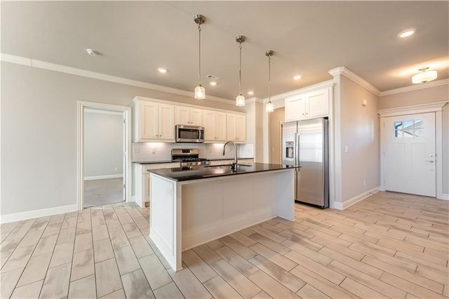 511 Piper Lane, Centerton, AR 72719