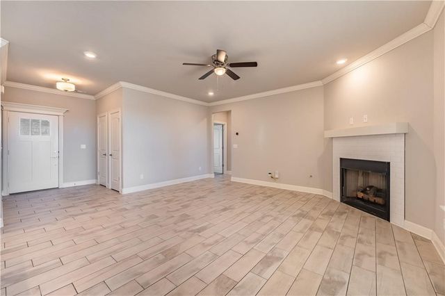 511 Piper Lane, Centerton, AR 72719