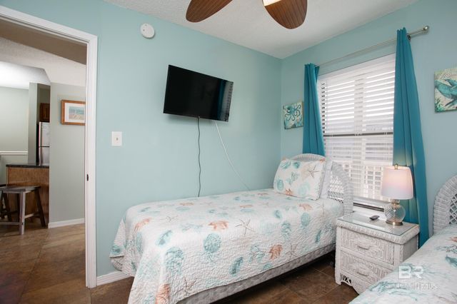 1904 W Beach Boulevard 203, Gulf Shores, AL 36542