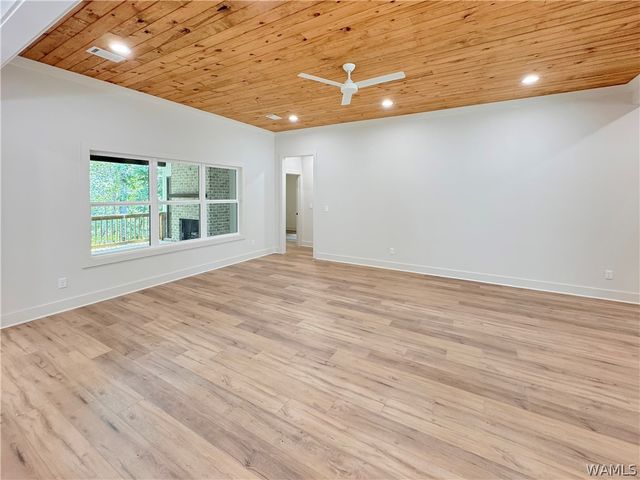 13765 Frank Lary, Northport, AL 35475