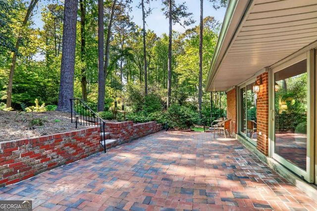 2424 Briarmoor Road NE, Atlanta, GA 30345