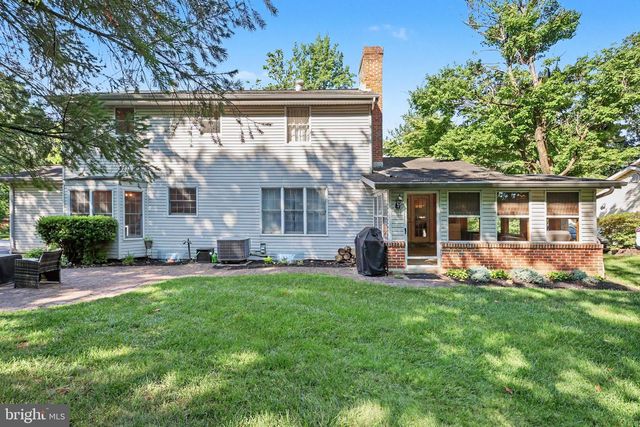 7 PINE TREE DR, New Cumberland, PA 17070