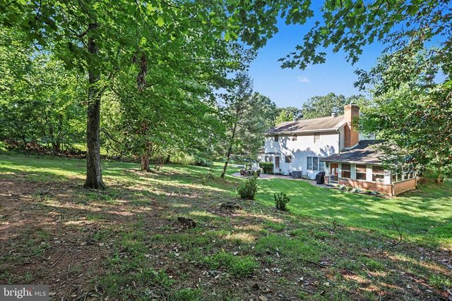 7 PINE TREE DR, New Cumberland, PA 17070