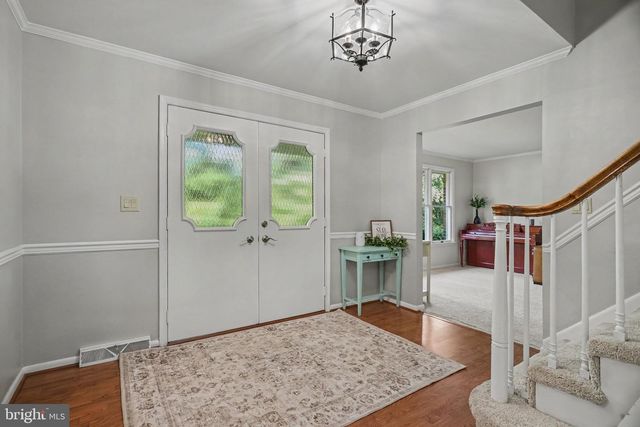 7 PINE TREE DR, New Cumberland, PA 17070