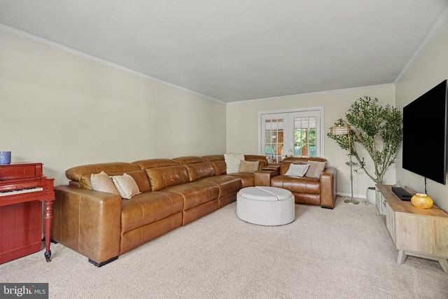 7 PINE TREE DR, New Cumberland, PA 17070