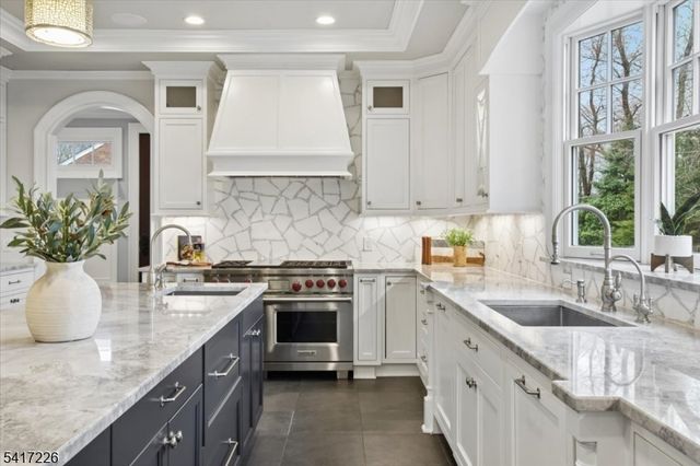 22 Wordsworth Rd, Millburn Twp., NJ 07078