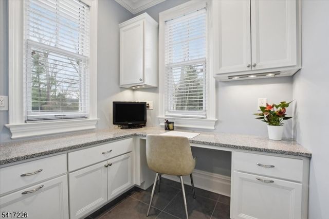 22 Wordsworth Rd, Millburn Twp., NJ 07078