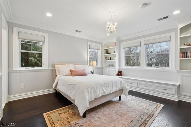 22 Wordsworth Rd, Millburn Twp., NJ 07078