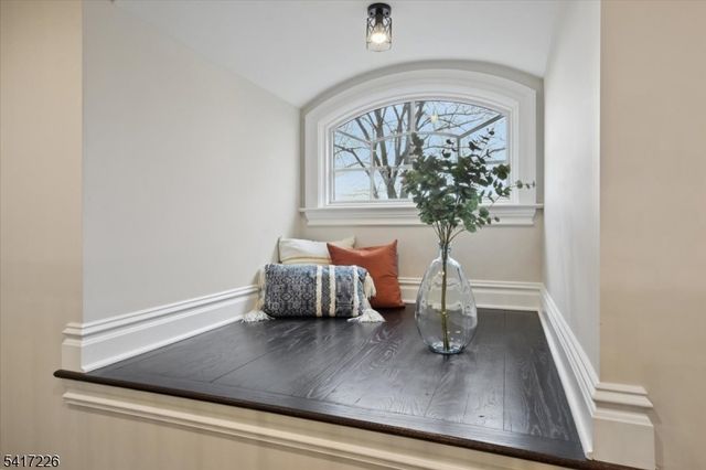 22 Wordsworth Rd, Millburn Twp., NJ 07078