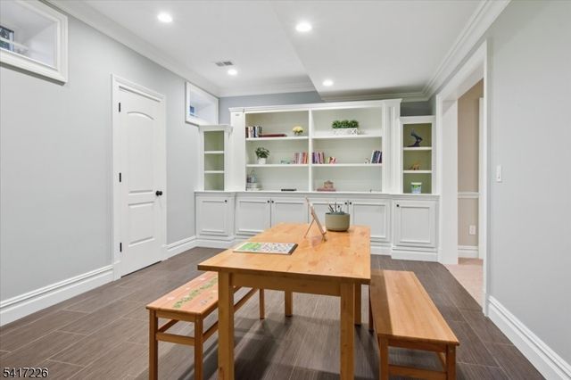 22 Wordsworth Rd, Millburn Twp., NJ 07078