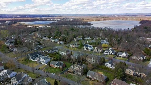 22 Wordsworth Rd, Millburn Twp., NJ 07078