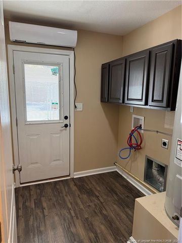 140 James H Road, Cameron, NC 28326