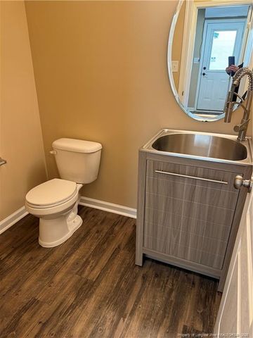 140 James H Road, Cameron, NC 28326