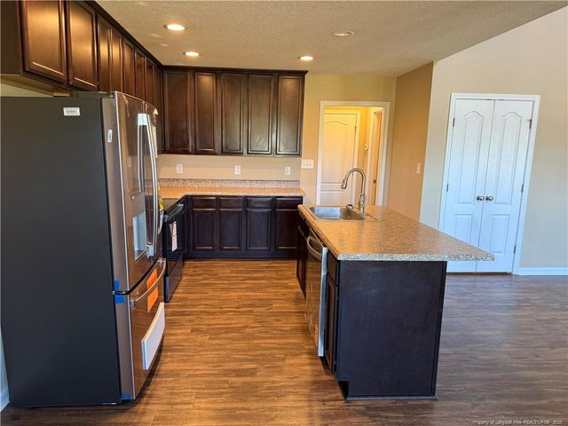 140 James H Road, Cameron, NC 28326