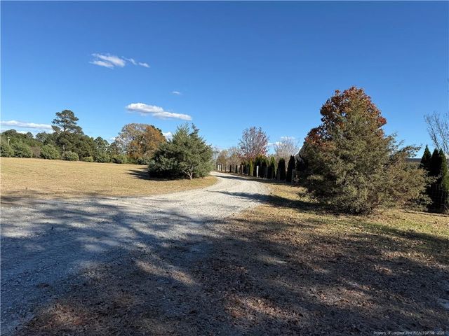 140 James H Road, Cameron, NC 28326