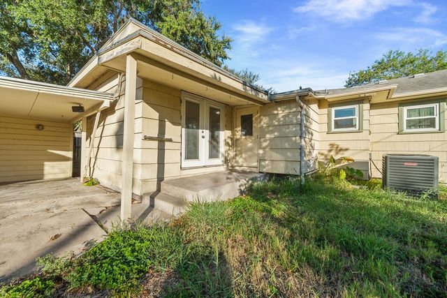 450 Claremore St, Corpus Christi, TX 78412