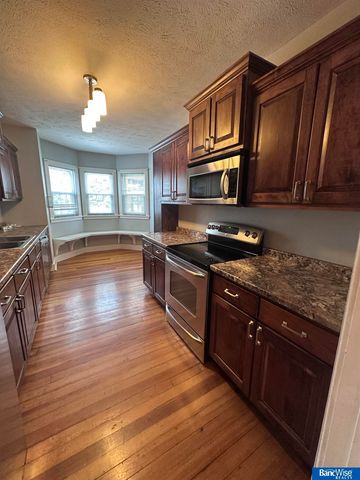 1207 8th Street, Aurora, NE 68818