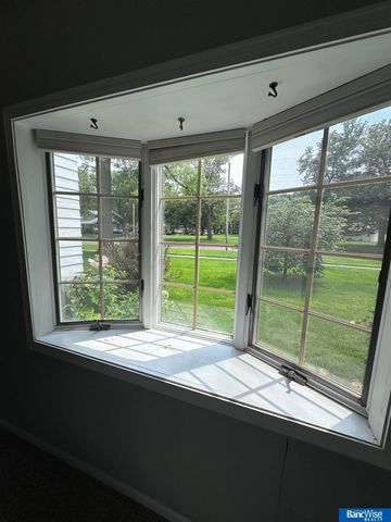 1207 8th Street, Aurora, NE 68818