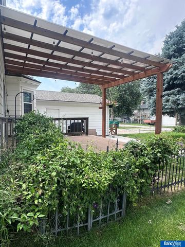 1207 8th Street, Aurora, NE 68818