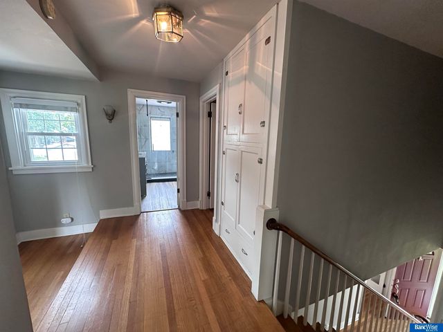 1207 8th Street, Aurora, NE 68818