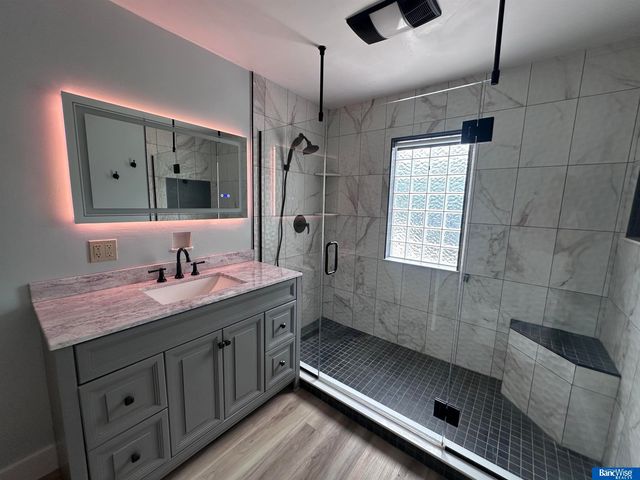 1207 8th Street, Aurora, NE 68818