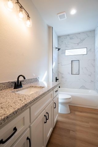 313 String Prairie WAY, Smithville, TX 78957