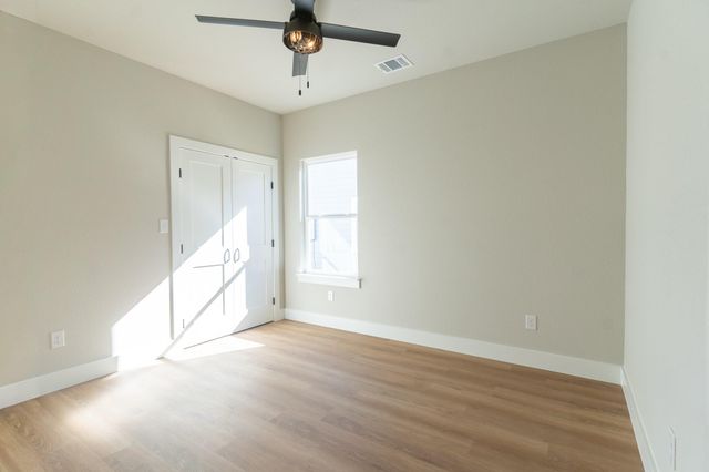 313 String Prairie WAY, Smithville, TX 78957