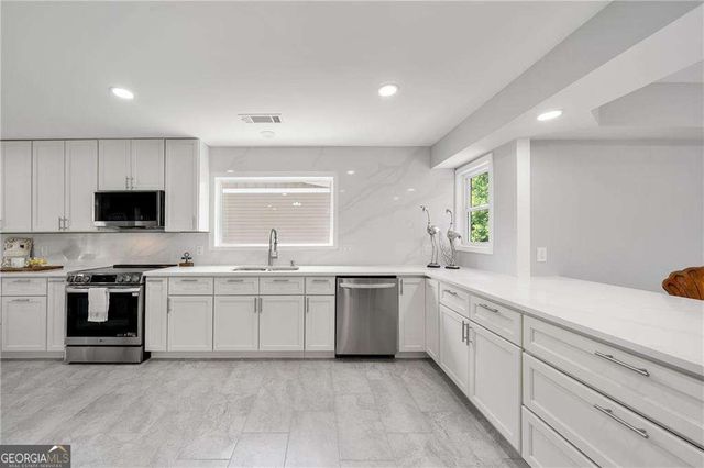 9058 Woodlake Lane, Villa Rica, GA 30180