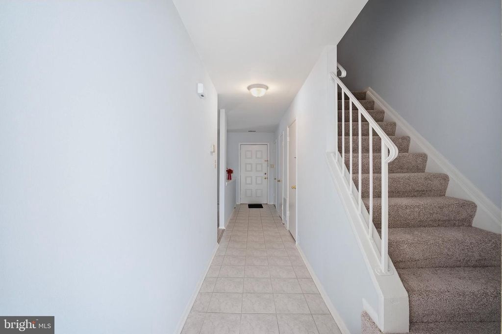 Image 13 of property listing at 14927 CHERRYWOOD DR #5F, Laurel, MD 20707