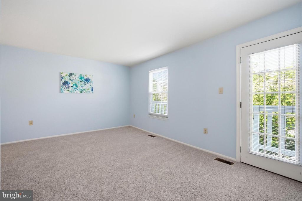 Image 15 of property listing at 14927 CHERRYWOOD DR #5F, Laurel, MD 20707