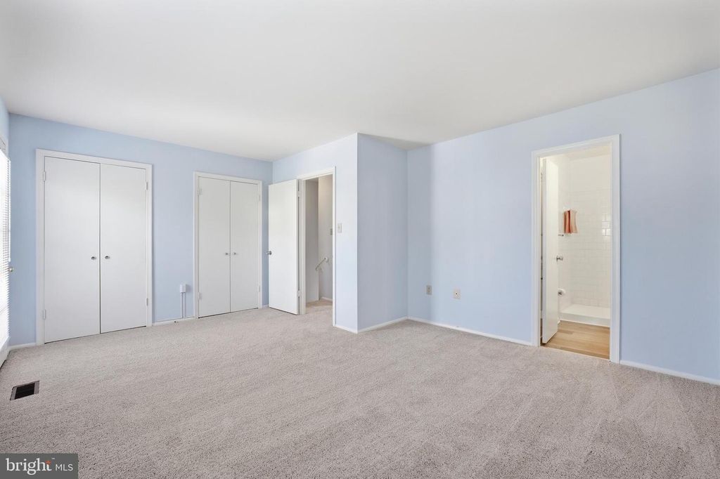 Image 17 of property listing at 14927 CHERRYWOOD DR #5F, Laurel, MD 20707