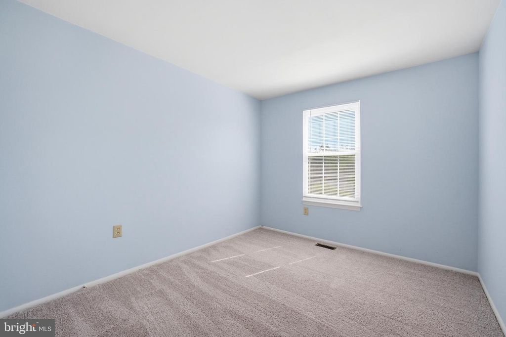 Image 19 of property listing at 14927 CHERRYWOOD DR #5F, Laurel, MD 20707